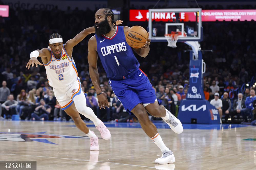 巴黎圣日耳曼愿意放金彭贝离队，可能帮助他在卡塔尔找下家.